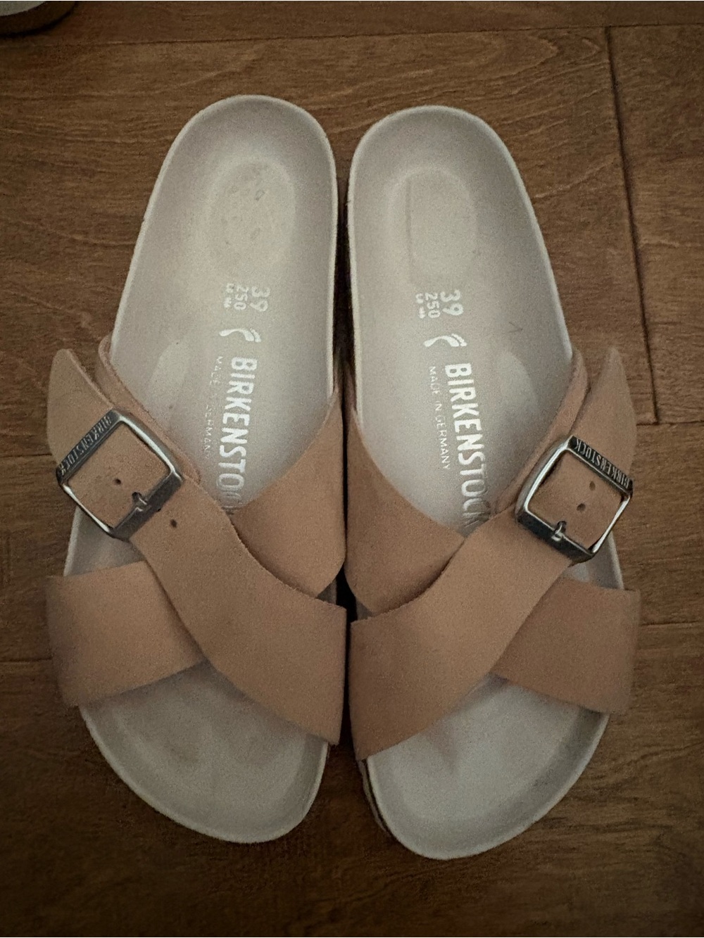 Birkenstock Cross-Strap Slide Sandals in Size 39